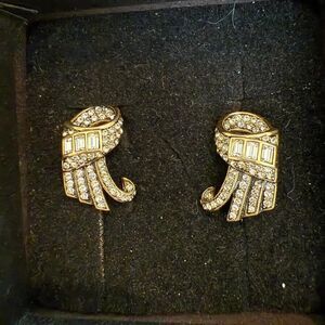 Heidi Daus Vintage clip on earrings with crystals